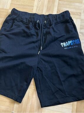 Trapstar Black Men's Shorts